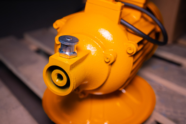 Электропривод глубинного вибратора для бетона 2,2 кВт TOR ZN70-JT (японский тип)