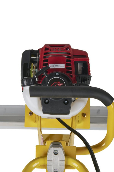 Виброрейка для бетона бензиновая с лезвием 2м TOR XH25E