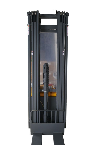 Штабелер самоходный 1,5 т 5,6 м XILIN CDDR15-III 24/200 В/Ач (сопровождаемый)