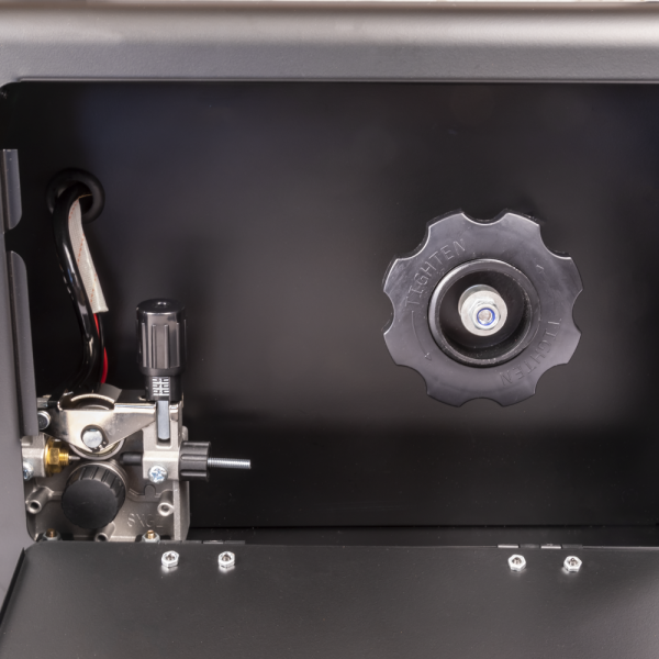 Сварочный полуавтомат EXPERT MIG 200 SYN