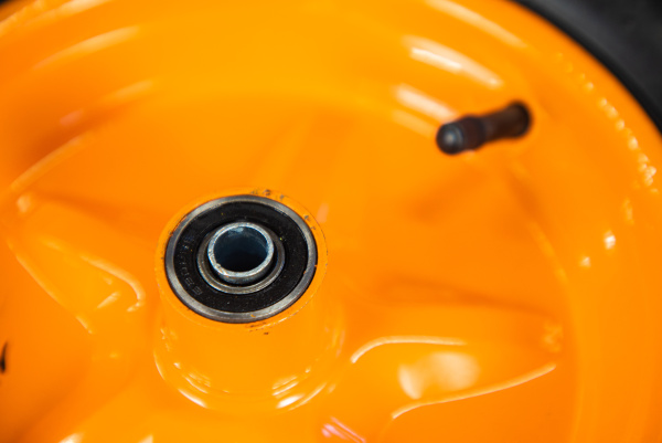 Колесо пневматическое резиновое 387 мм 4.00-8 (подшипник 12 мм)