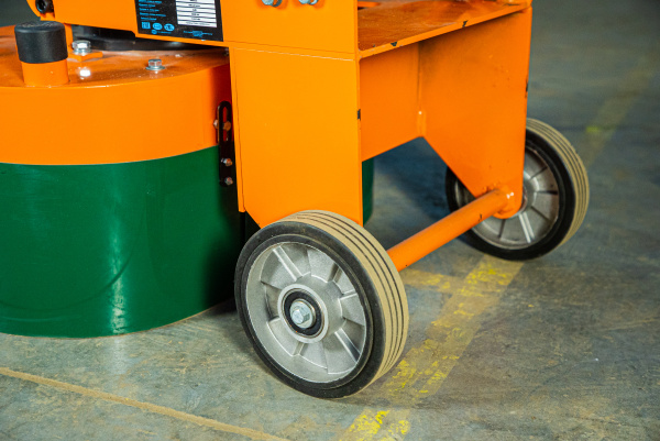 Машина мозаично-шлифовальная  4 кВт, 380В TOR GM600VC с пылесосом