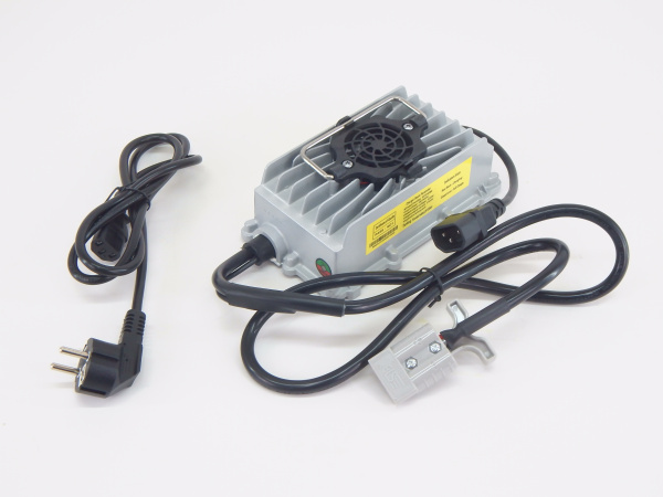 Зарядное устройство для штабелёров DYC/PEMS 12V/15A (Charger)