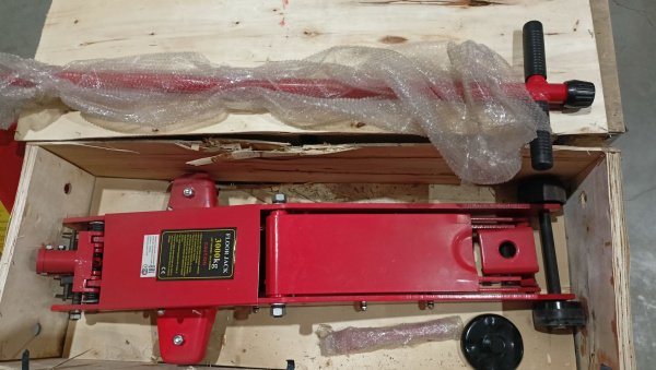 Домкрат подкатной TOR 3,0 т 130-600MM LT-C1003-1 удлиненный