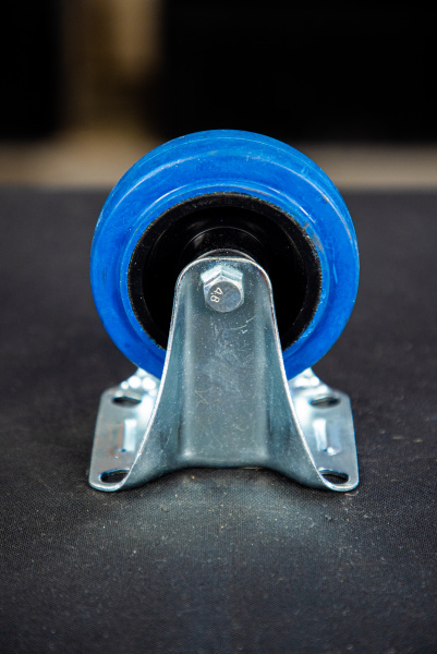 Колесо неповоротное резина FRCL 42 100 мм (F)