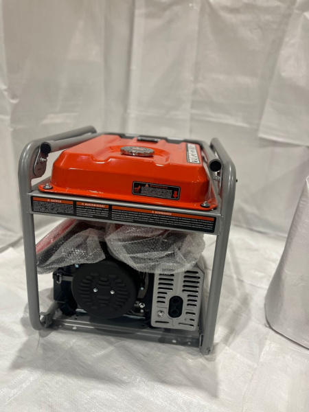 Генератор бензиновый 5,0 кВт 220В с АВР, электростартером и колесами TOR KM6500HA