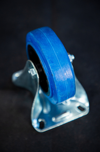 Колесо неповоротное резина FRCL 42 100 мм (F)